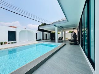 For sale 4 bedrooms villa in Bang Lamung, Chonburi