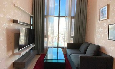 À vendre 1 chambre condo à Huai Khwang, Bangkok