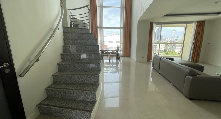 Condo en alquiler de 2 habitaciones en Watthana, Bangkok