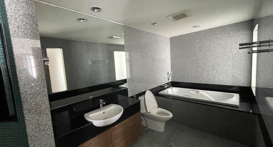 Condo en alquiler de 2 habitaciones en Watthana, Bangkok