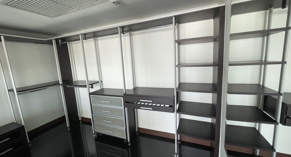Condo en alquiler de 2 habitaciones en Watthana, Bangkok