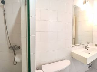 Wohnung zur Miete mit 1 Zimmer in Khlong San, Bangkok