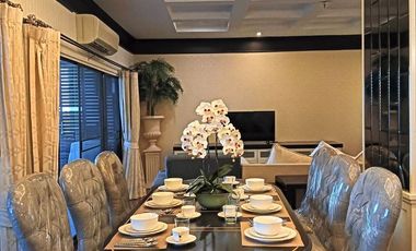 Condo en alquiler de 3 habitaciones en Watthana, Bangkok