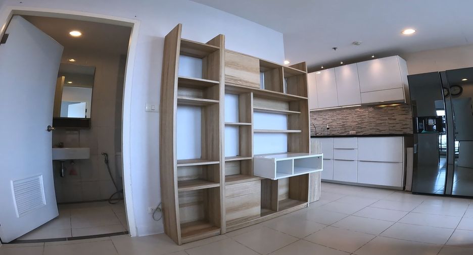 For sale 2 bedrooms condo in Bang Khen, Bangkok