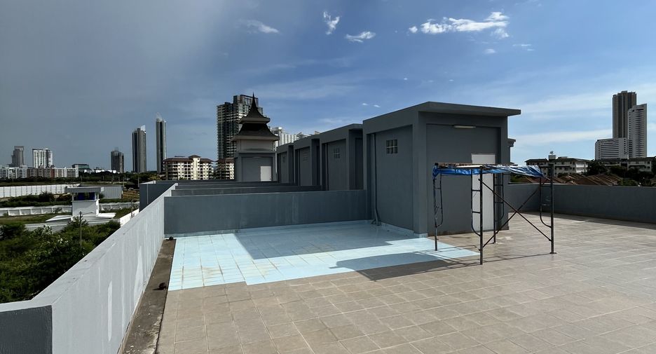 Local comercial en venta de 44 habitaciones en Bang Lamung, Chonburi