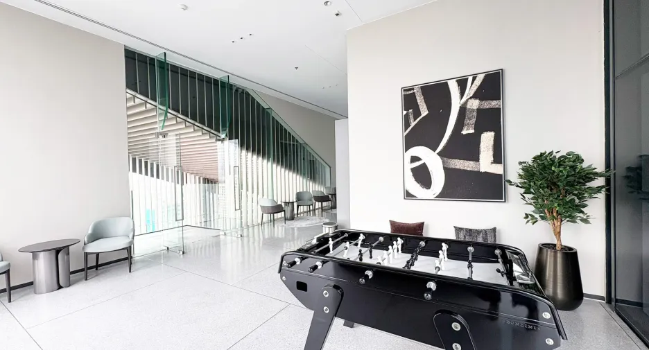 For sale 2 ベッドルーム condo in Sathon, Bangkok