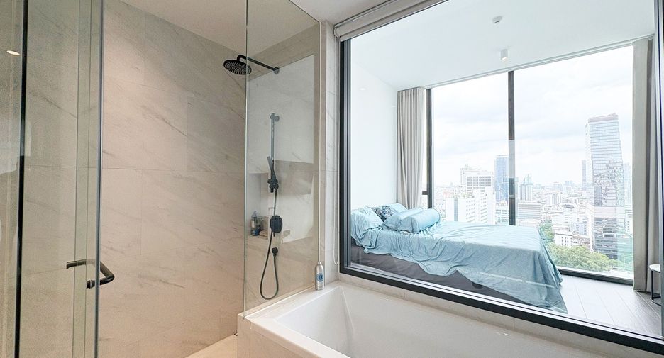 For sale 2 ベッドルーム condo in Sathon, Bangkok