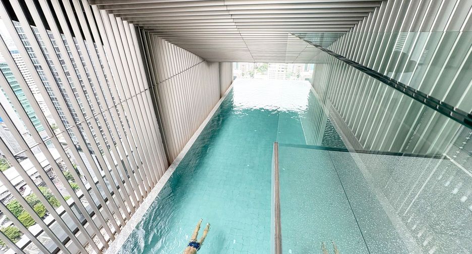 For sale 2 bedrooms condo in Sathon, Bangkok