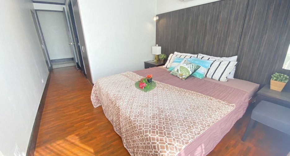 For rent 2 bedrooms apartment in Watthana, Bangkok