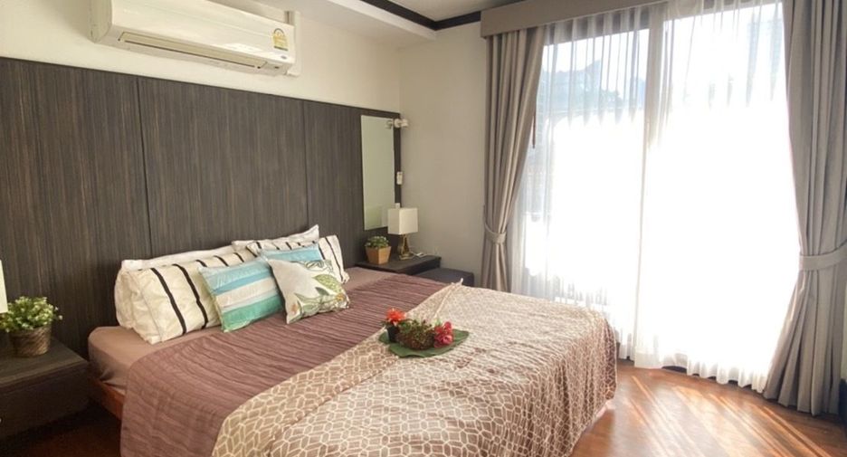 For rent 2 bedrooms apartment in Watthana, Bangkok