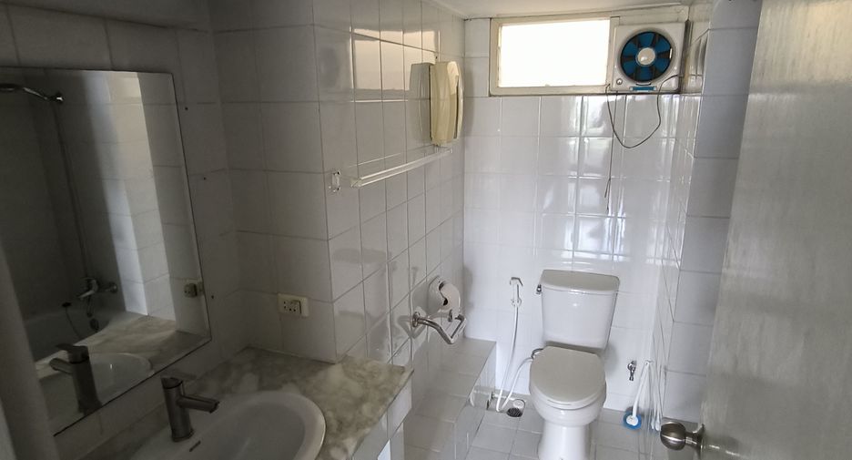 Condo en alquiler de 2 habitaciones en Watthana, Bangkok