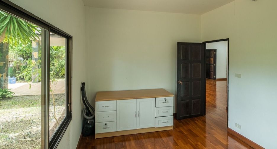Haus zum Kauf mit 3 Zimmer in Bang Lamung, Chonburi