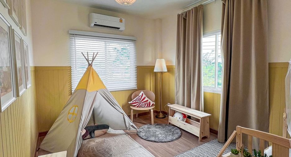 Reihenhaus zum Kauf mit 3 Zimmer in Si Racha, Chonburi
