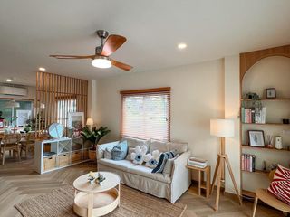 Reihenhaus zum Kauf mit 3 Zimmer in Si Racha, Chonburi