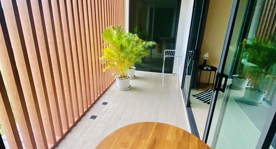 For rent 3 bedrooms apartment in Saphan Sung, Bangkok