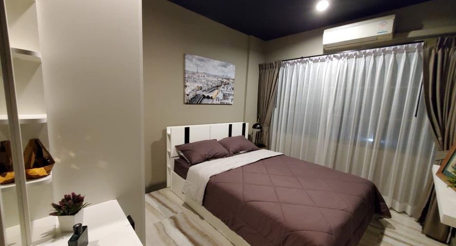 For rent 3 bedrooms townhouse in Bang Kapi, Bangkok