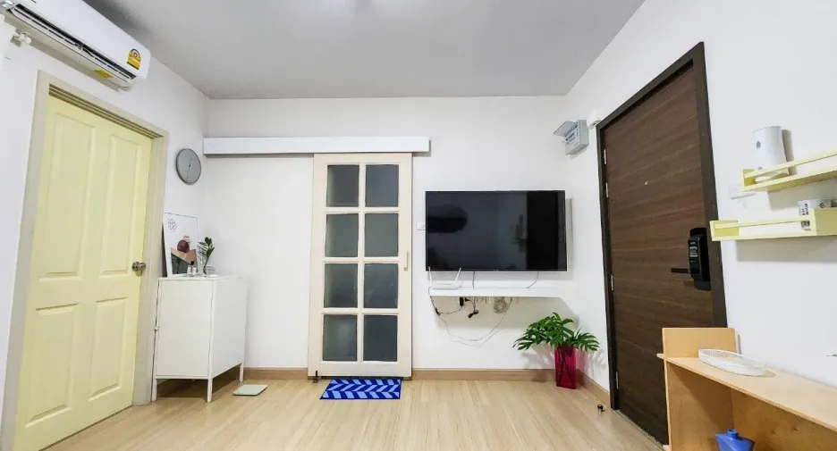Wohnung zur Miete mit 1 Zimmer in Huai Khwang, Bangkok