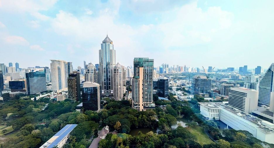 For sale 3 bedrooms condo in Pathum Wan, Bangkok