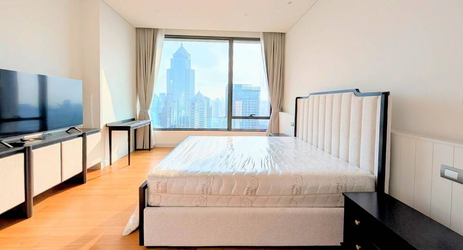 For sale 3 bedrooms condo in Pathum Wan, Bangkok