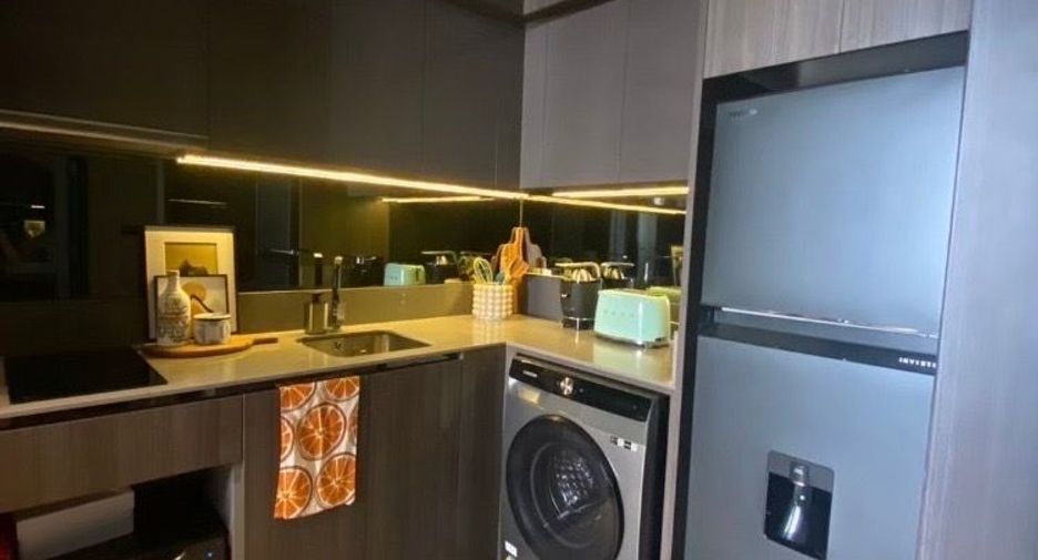 For rent 1 bed condo in Watthana, Bangkok
