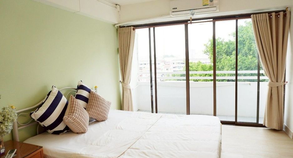 For sale studio condo in Ratchathewi, Bangkok