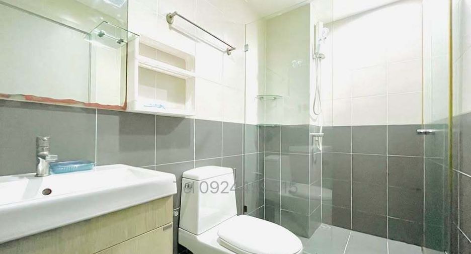 For rent 1 bed condo in Bangkok Noi, Bangkok