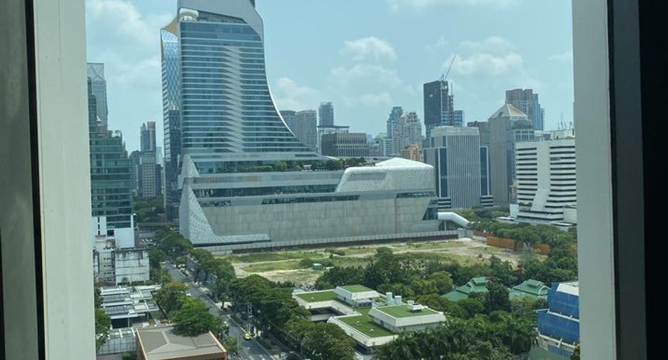 For rent 1 bed condo in Pathum Wan, Bangkok