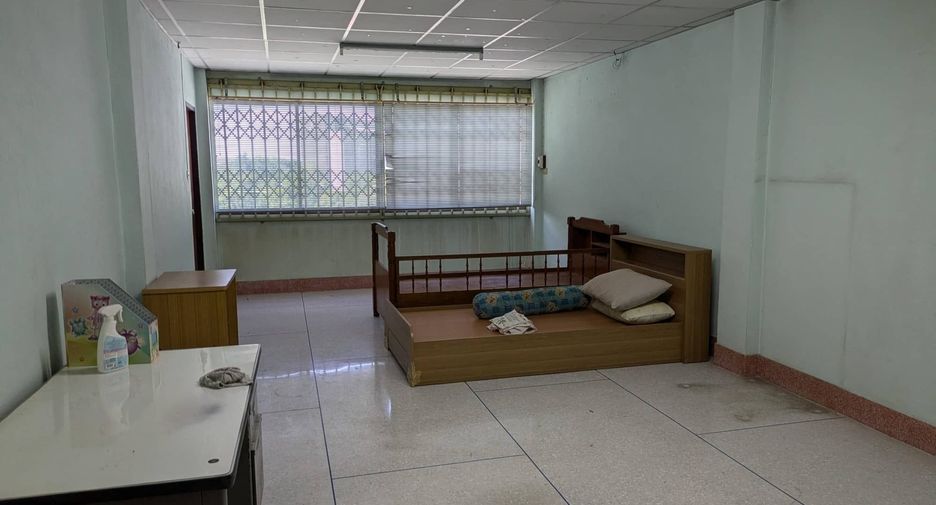 Аренда 16 спальни дом в Чом Тхонг, Бангкок
