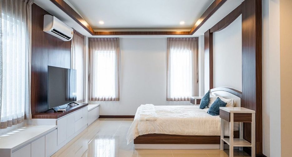 Haus zum Kauf mit 5 Zimmer in Bang Lamung, Chonburi