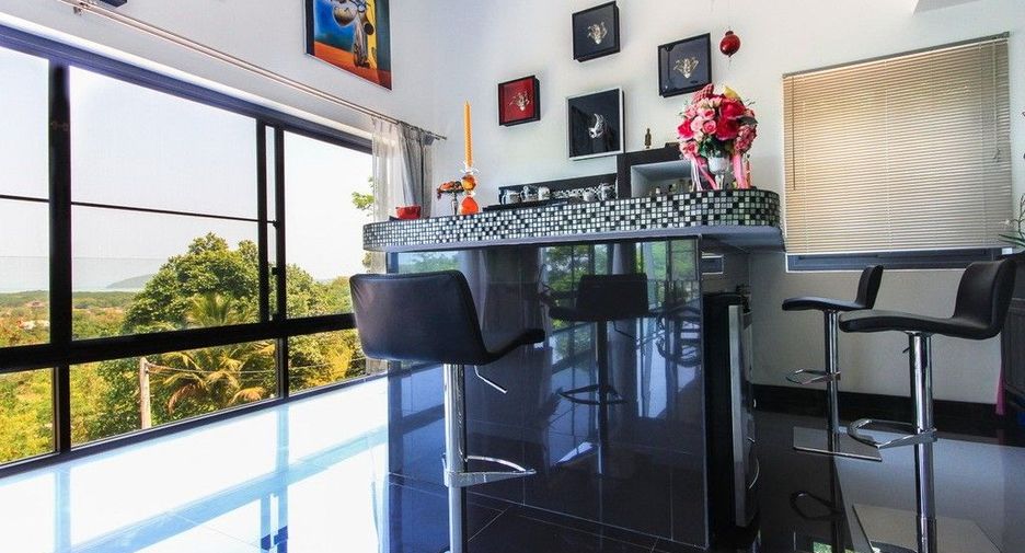 For sale and for rent 5 bedrooms villa in Mueang Phuket, Phuket