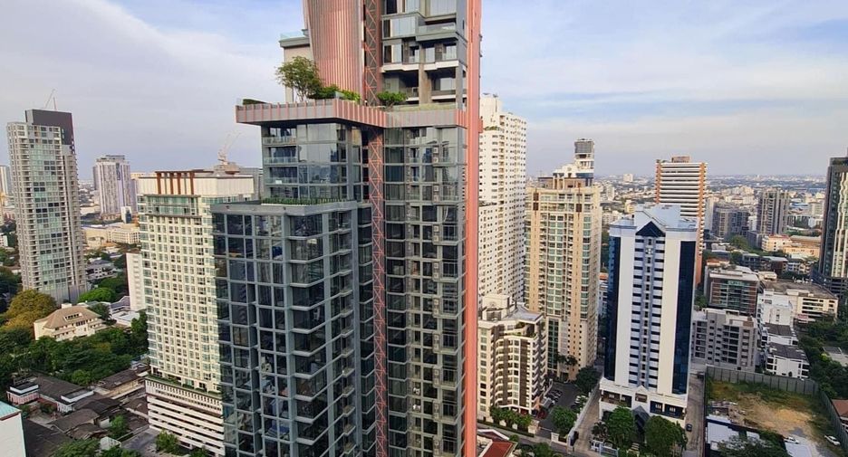 For rent 1 bed condo in Khlong Toei, Bangkok