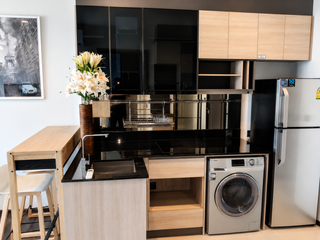 For sale 1 bed condo in Huai Khwang, Bangkok