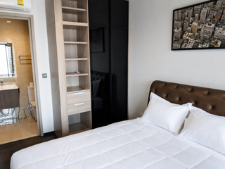 For sale 1 bed condo in Huai Khwang, Bangkok