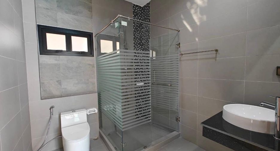 For sale 3 ベッドルーム house in Bang Lamung, Chonburi