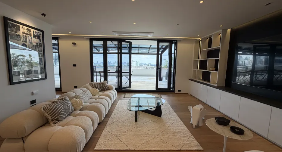 Condo en venta de 4 habitaciones en Sathon, Bangkok