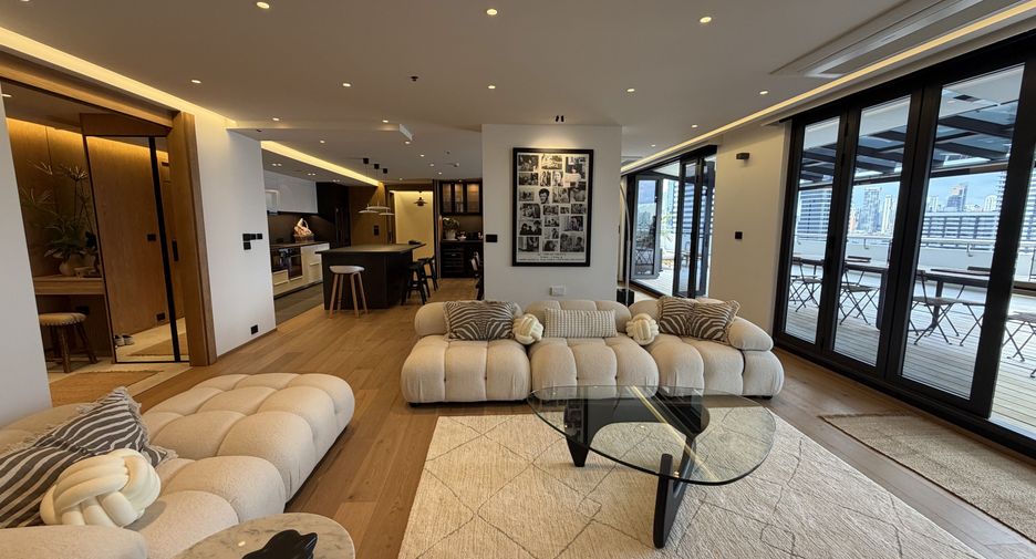 Condo en venta de 4 habitaciones en Sathon, Bangkok