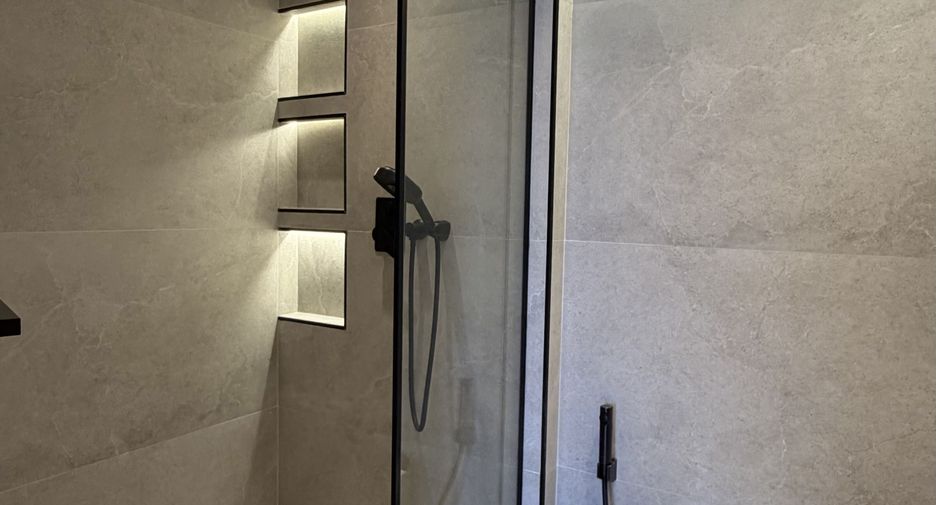Condo en venta de 4 habitaciones en Sathon, Bangkok