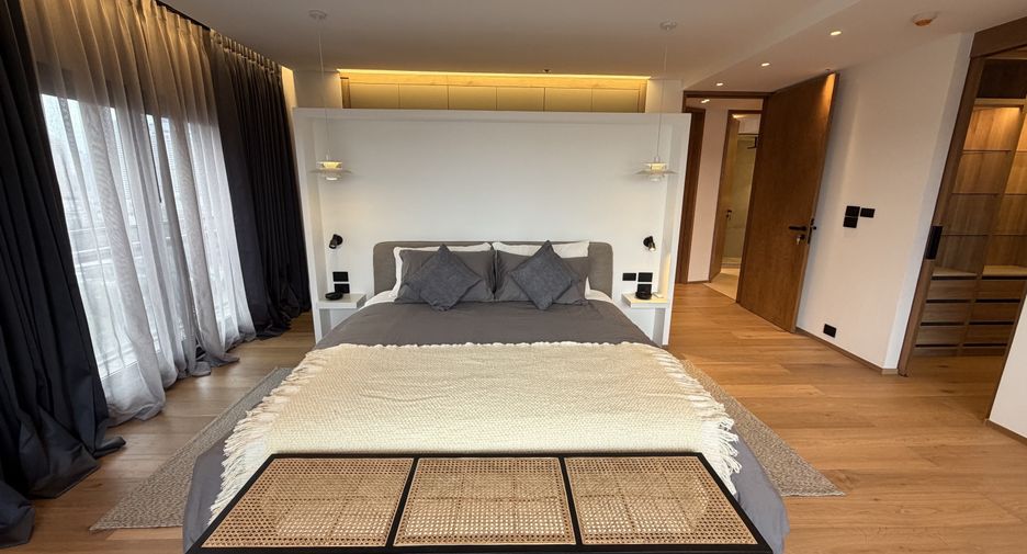 Condo en venta de 4 habitaciones en Sathon, Bangkok