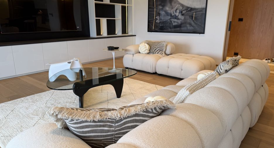 Condo en venta de 4 habitaciones en Sathon, Bangkok