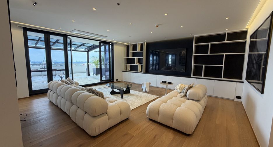 Condo en venta de 4 habitaciones en Sathon, Bangkok