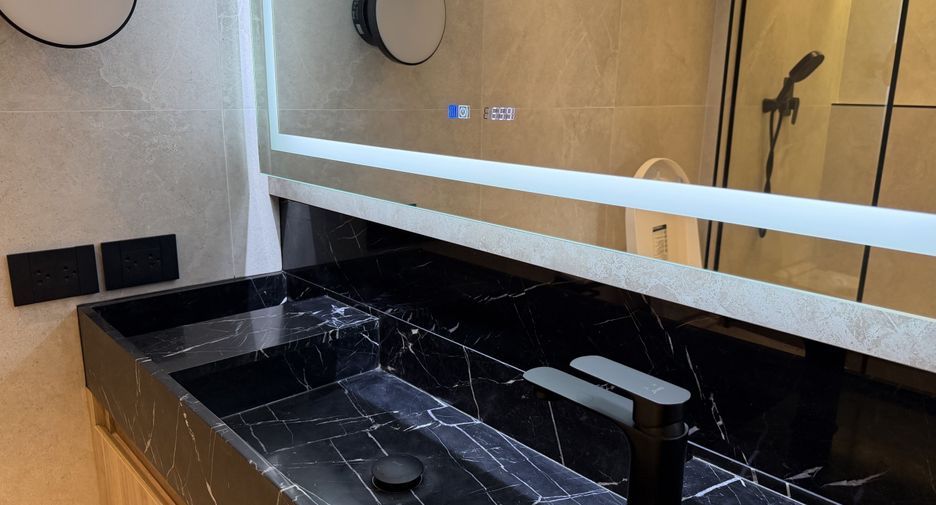 Condo en venta de 4 habitaciones en Sathon, Bangkok