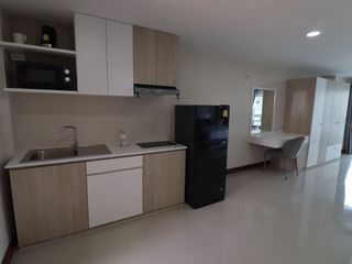 À vendre et à louer studio condo à Na Jomtien, Pattaya