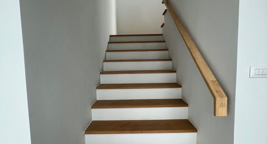 Haus zur Miete mit 4 Zimmer in Bang Khen, Bangkok