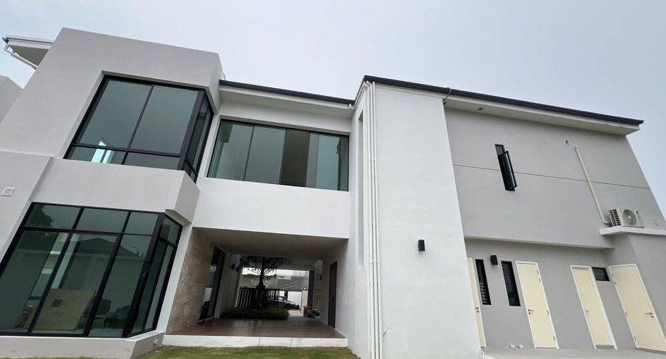 Haus zur Miete mit 4 Zimmer in Bang Khen, Bangkok