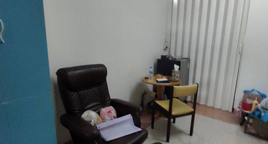 Casa adosada en venta de 2 habitaciones en Bang Phlat, Bangkok