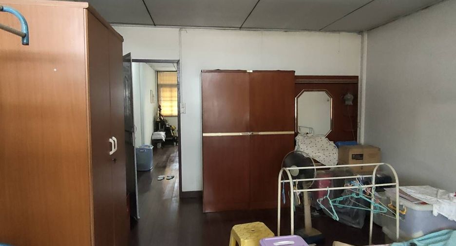 Casa adosada en venta de 2 habitaciones en Bang Phlat, Bangkok