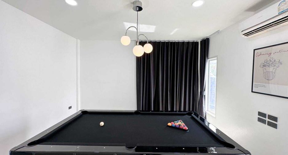 For sale そして for rent 6 ベッドルーム villa in Bang Lamung, Chonburi