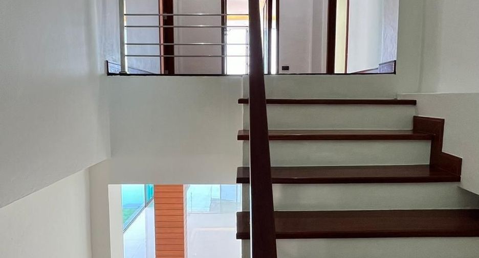 For sale 5 bedrooms villa in Thalang, Phuket