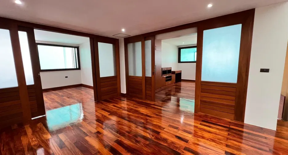 Villa en venta de 5 habitaciones en Thalang, Phuket