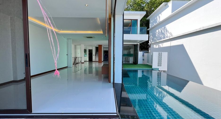 For sale 5 bedrooms villa in Thalang, Phuket